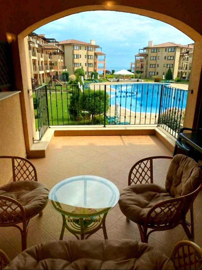 Happy Studio Sea View Topola Esterno foto